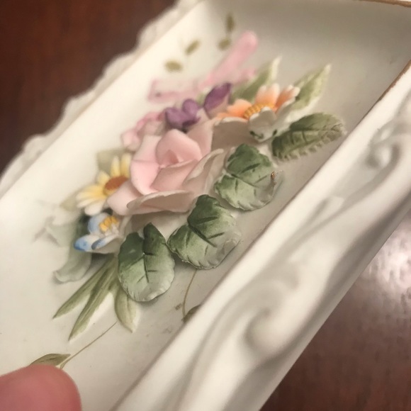 Flower decor - Picture 3 of 6